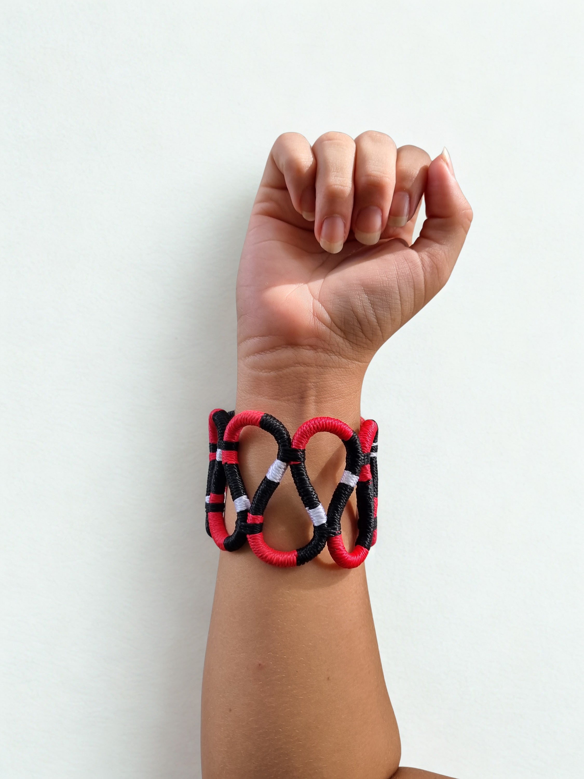 Bracelete dna de cobra coral