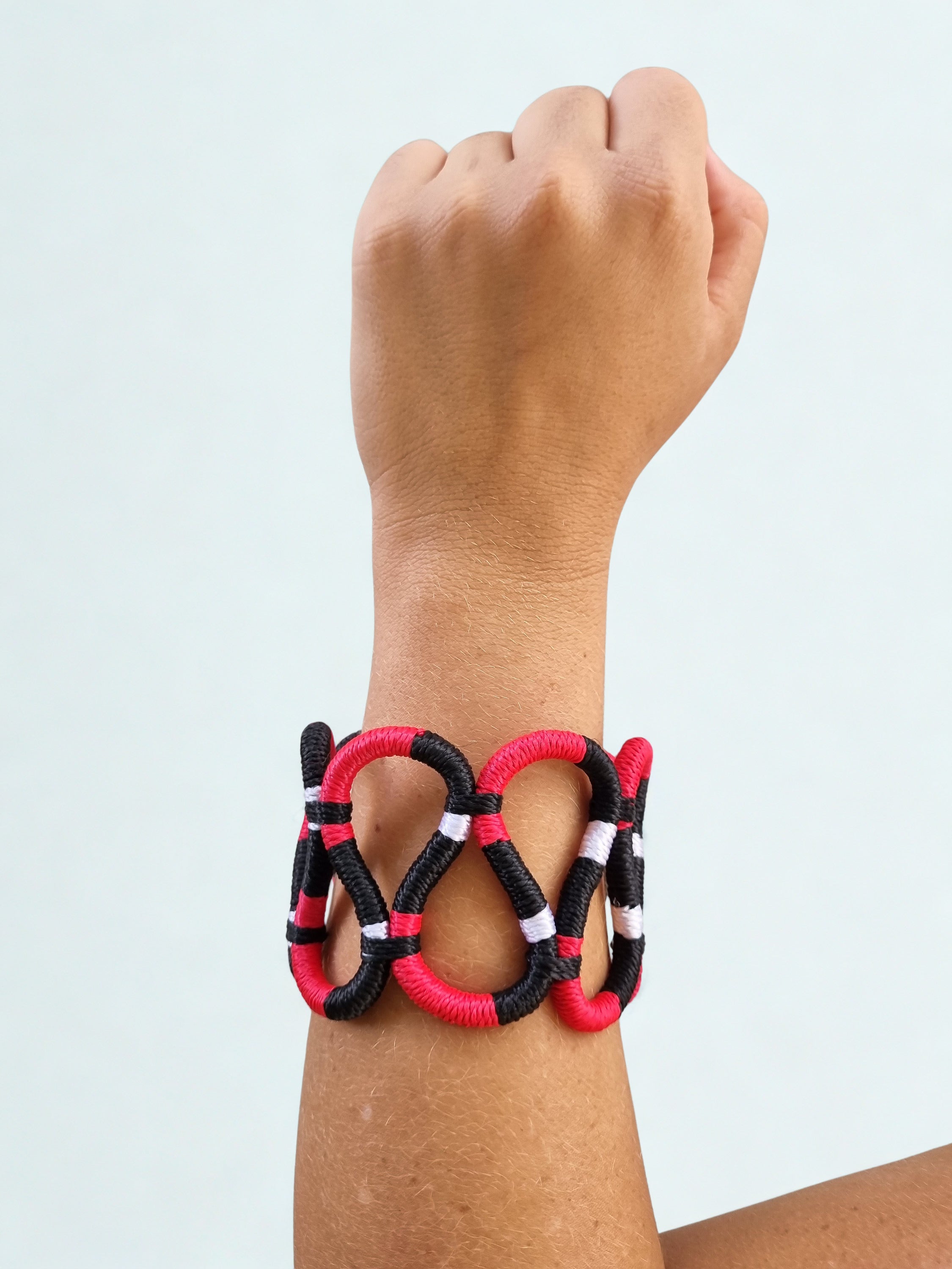 Bracelete dna de cobra coral