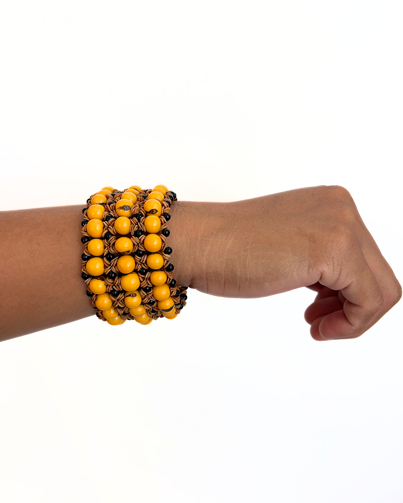 Pulseira com semente de açai e morototó